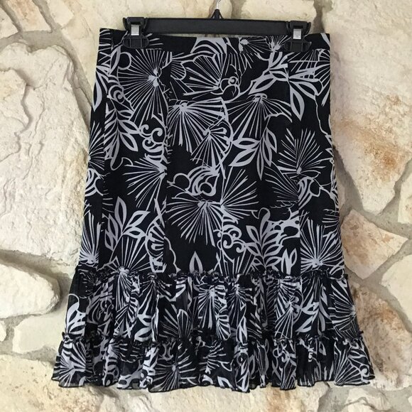 INC International Concepts 100% Silk Floral Ruffle Skirt 🖤🤍 - Picture 2 of 7